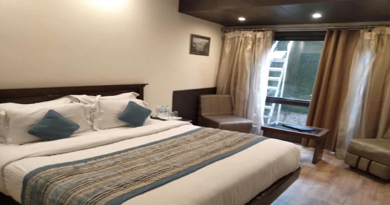 Hotel Sanobar The Midtown Mussoorie Zewnętrze zdjęcie