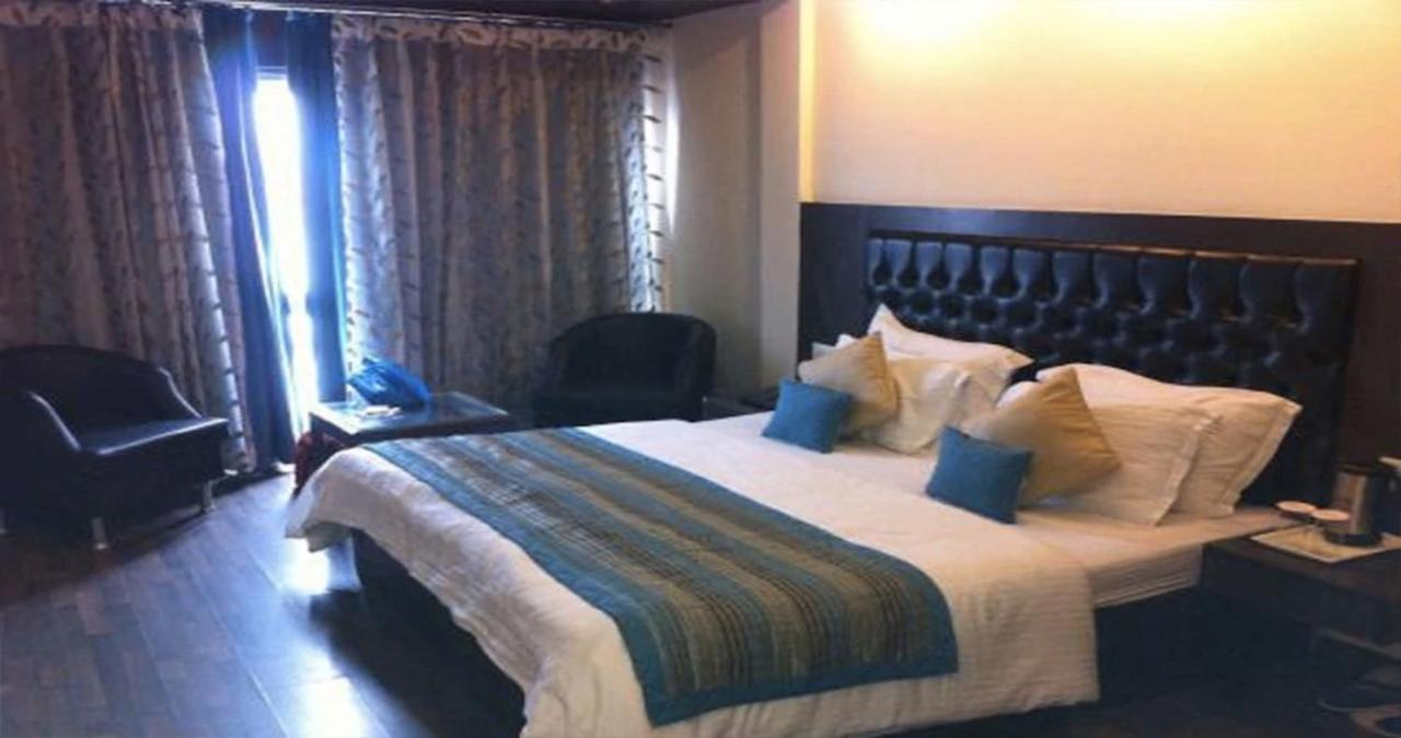 Hotel Sanobar The Midtown Mussoorie Zewnętrze zdjęcie
